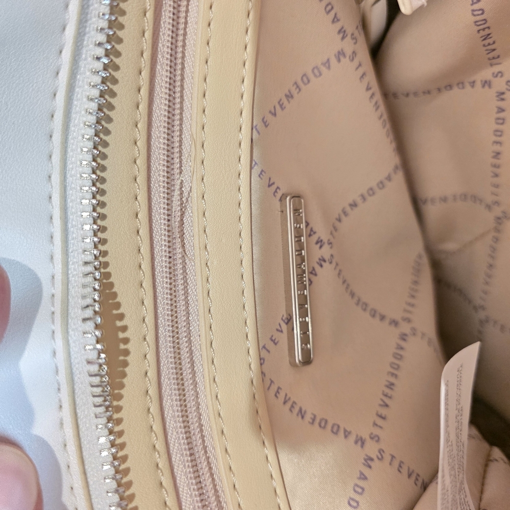 Steve Madden White Tote Bag - Picture 8 of 10